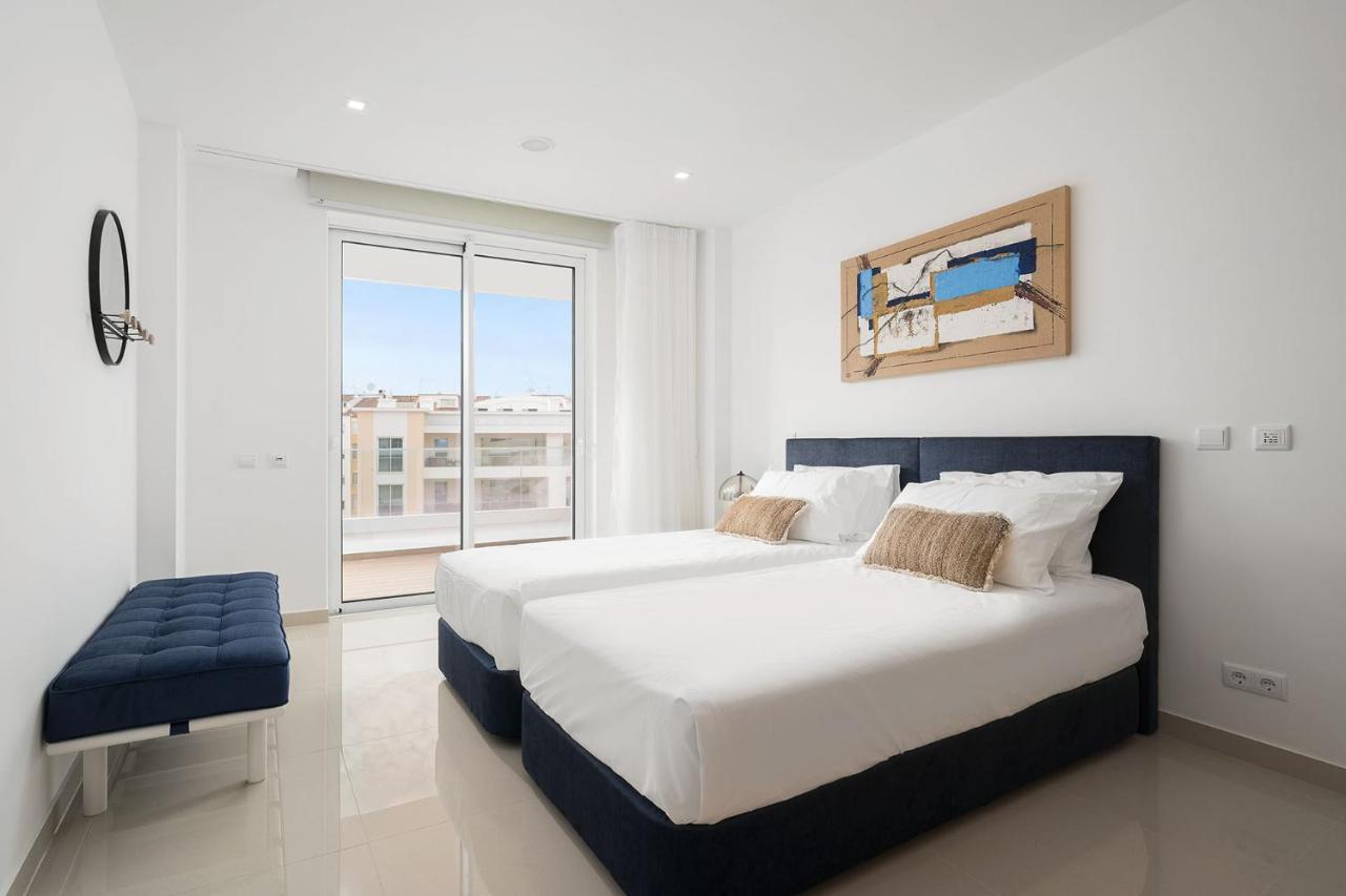 Apartment Marina View 12 With Pool By Homing
