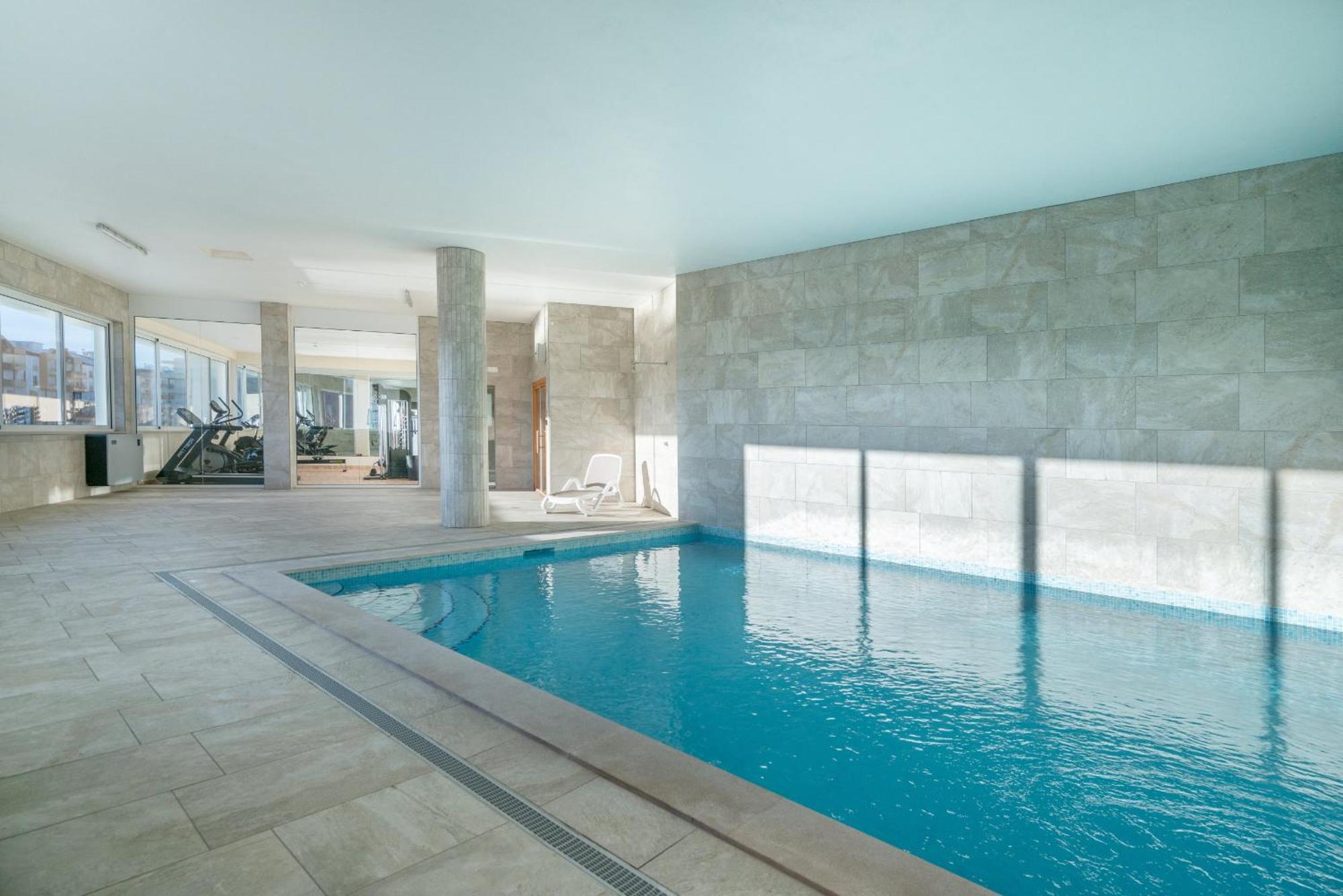Marina View 12 With Pool By Homing