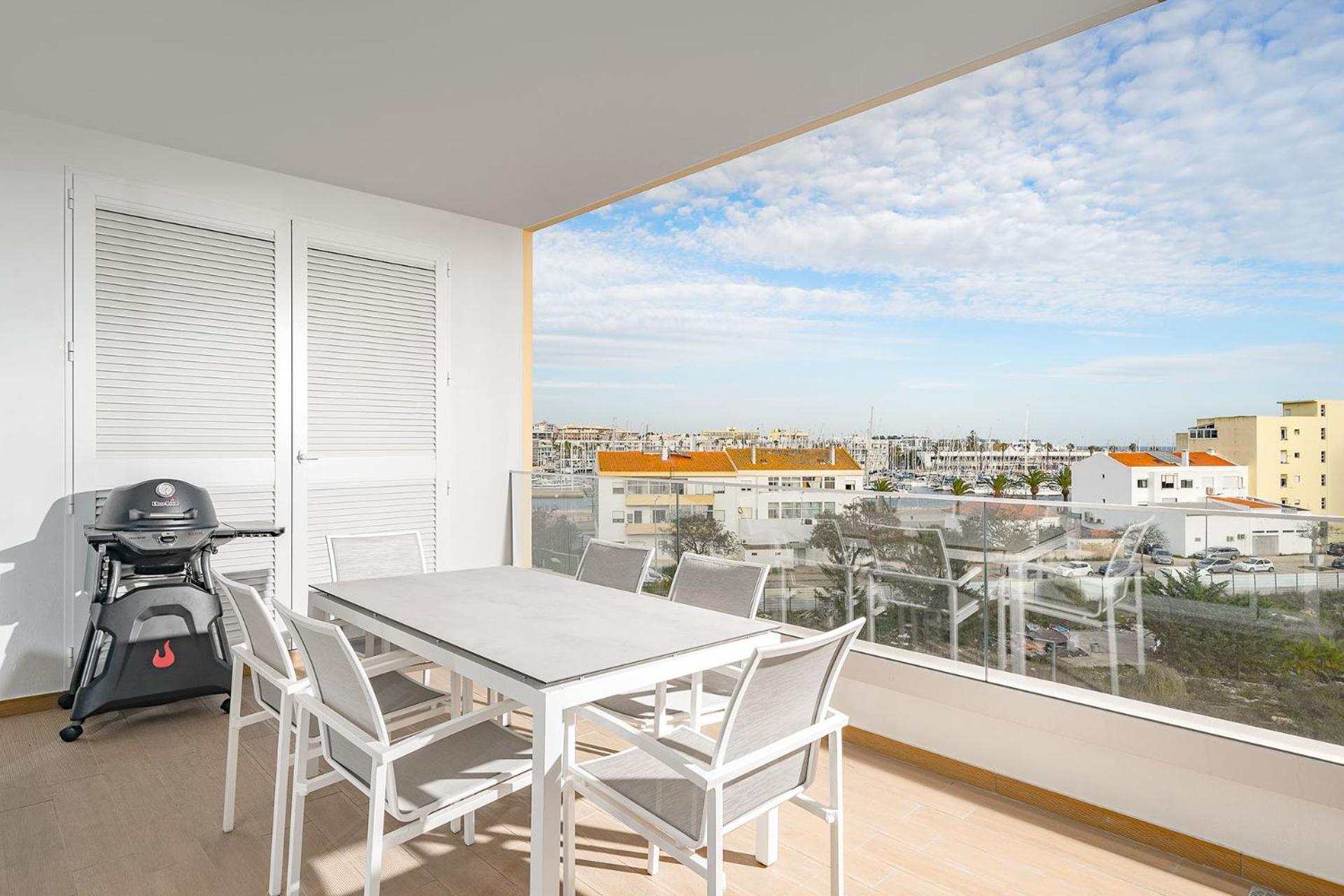 Apartment Marina View 12 With Pool By Homing